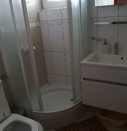 Apartmani-wien, *